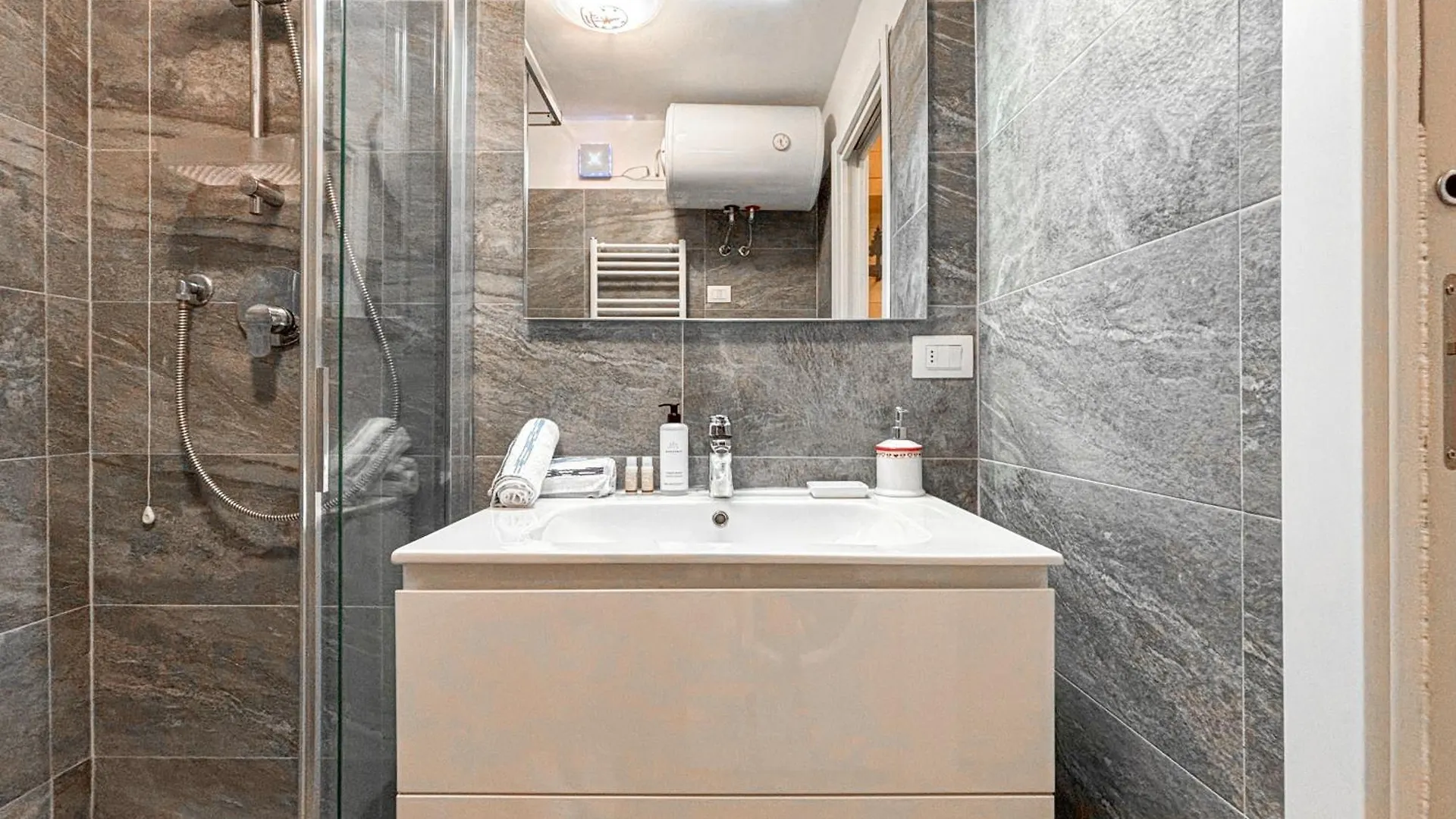 Aprica , Lusso A 300M Dalle Piste Da Sci, Garage Privato E Deposito Sci Gratuito Le Bratte Apartment